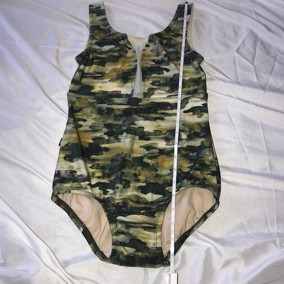 Camo Leotard. Size XL. - Picture 8 of 14